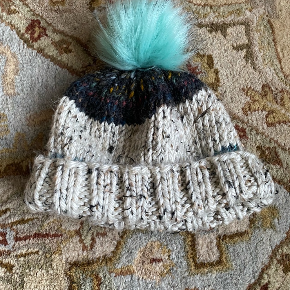 Hand knit fur pom pom hat